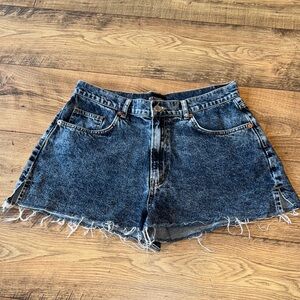 Kittenish Denim Frayed Hem Women's Shorts